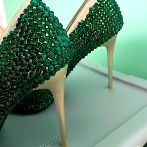 Custom handmade emerald rhinestones heels